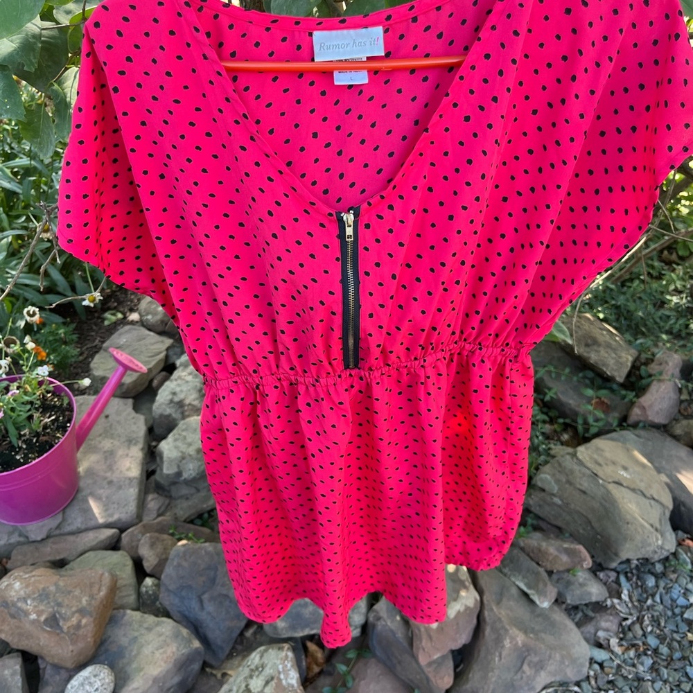Rumor has it ! red with black polka dot top